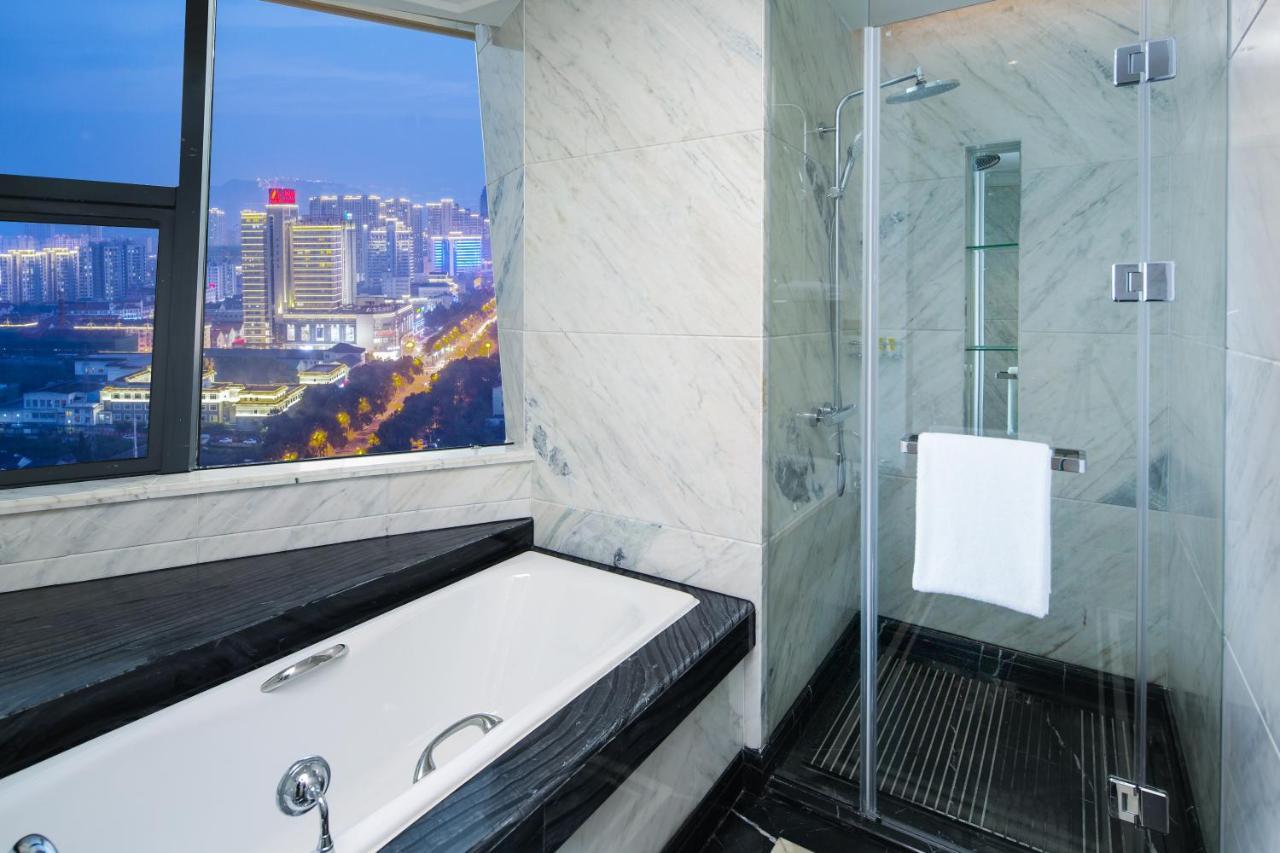 Howard Johnson Plaza Ningbo Exterior foto
